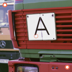 Bild fahrzeugmarkierung: Warntafeln für Abfalltransport